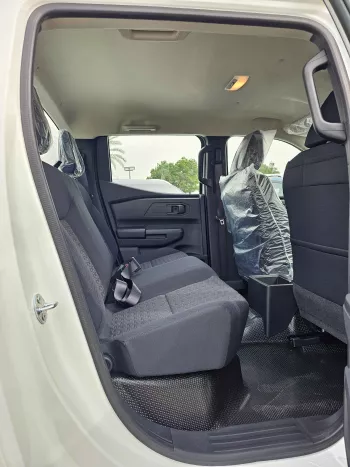MITSUBISHI L200 DOUBLE CABIN 2.4L DIESEL 2024 MODEL YEAR 