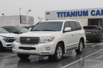 TOYOTA LAND CRUISER GXR 4.6L V8 PETROL 2014 MODEL YEAR