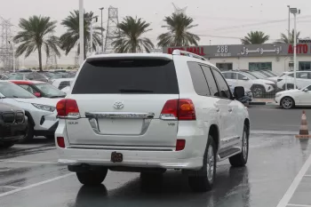TOYOTA LAND CRUISER GXR 4.6L V8 PETROL 2014 MODEL YEAR