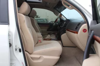 TOYOTA LAND CRUISER GXR 4.6L V8 PETROL 2014 MODEL YEAR