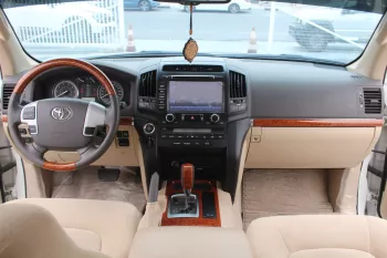 TOYOTA LAND CRUISER GXR 4.6L V8 PETROL 2014 MODEL YEAR