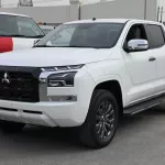 MITSUBISHI L200 2.4L SPORTERO DIESEL D/CAB 4X4 AT 2025 MODEL YEAR - Thumbnail 3