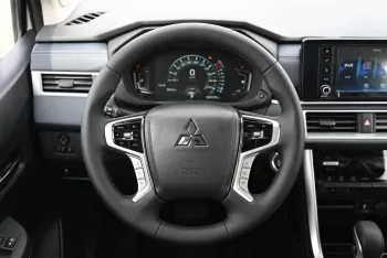 MITSUBISHI XPANDER CROSS 2024 MODEL YEAR 1.5L AUTOMATIC