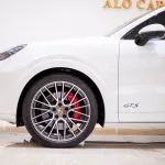 PORSCHE CAYENNE GTS 2022 MODEL YEAR WITH WARRANTY GCC SPECIFICATIONS - Thumbnail 8