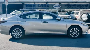 LEXUS ES350 2.5L HYBRID FWD 2023 MODEL YEAR