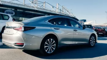 LEXUS ES350 2.5L HYBRID FWD 2023 MODEL YEAR