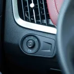 MG RX5 2.0 AWD Luxury 2023 Model Year Black inside Black & Red - Thumbnail 15