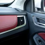 MG RX5 2.0 AWD Luxury 2023 Model Year Black inside Black & Red - Thumbnail 19