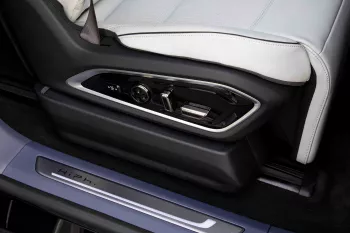 2022 HIPHI X Flagship - Dark Grey inside White