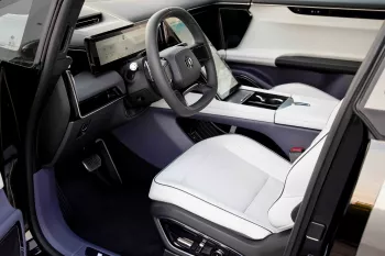 2022 HIPHI X Flagship - Dark Grey inside White