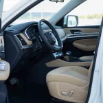 2023 MG RX8 4X2 2.0 STANDARD - White Pearl inside Beige - Thumbnail 10