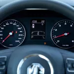 2023 MG RX8 4X2 2.0 STANDARD - White Pearl inside Beige - Thumbnail 14