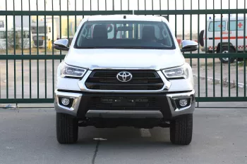 Toyota Hilux 2023 Model Year 4x4 DC 2.8 D MT SR5 White inside Maroon