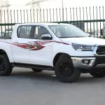 Toyota Hilux 2023 Model Year 4x4 DC 2.8 D MT SR5 White inside Maroon - Thumbnail 2