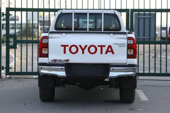 Toyota Hilux 2023 Model Year 4x4 DC 2.8 D MT SR5 White inside Maroon