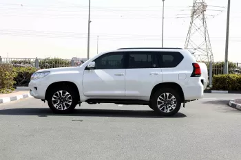 2023 Toyota Prado 4.0 GXR DR P CB SR - White Pearl inside Beige