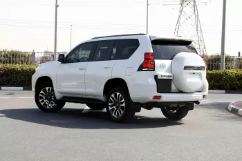 2023 Toyota Prado 4.0 GXR DR P CB SR - White Pearl inside Beige