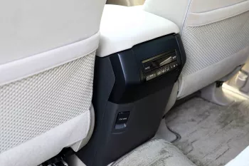 2023 Toyota Prado 4.0 GXR DR P CB SR - White Pearl inside Beige