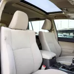 2023 Toyota Prado 4.0 GXR DR P CB SR - White Pearl inside Beige - Thumbnail 18