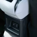 2023 Toyota Veloz V 1.5 - White Pearl inside Black - Thumbnail 13