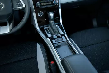 2023 Toyota Veloz V 1.5 - White Pearl inside Black