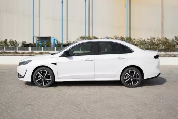 Kaiyi E5 Limited 2024 Model Year 1.5 Sedan White inside Black & Grey