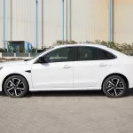 Kaiyi E5 Limited 2024 Model Year 1.5 Sedan White inside Black & Grey - Thumbnail 3