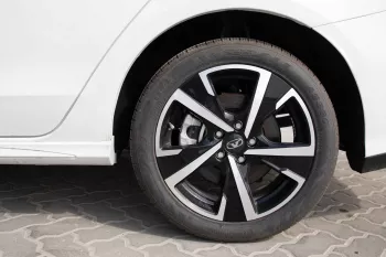 Kaiyi E5 Limited 2024 Model Year 1.5 Sedan White inside Black & Grey