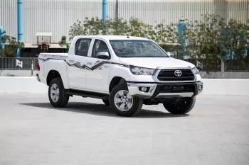 2024 Toyota Hilux 2.4L DC WB 4X4 - Super White inside Red