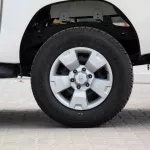 2024 Toyota Hilux 2.4L DC WB 4X4 - Super White inside Red - Thumbnail 7