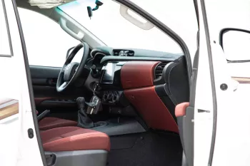 2024 Toyota Hilux 2.4L DC WB 4X4 - Super White inside Red