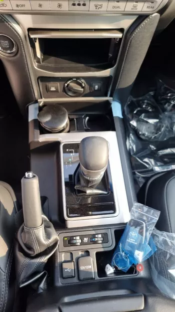 TOYOTA PRADO 2.7L PETROL VX 2023 MODEL YEAR