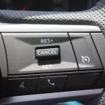 MITSUBISHI L200 2.4L PETROL 2024 MODEL YEAR BROWN - Thumbnail 17
