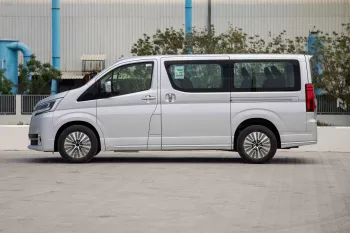 2023 Toyota Granvia 3.5 7ST Low - Silver inside Black