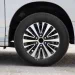2023 Toyota Granvia 3.5 7ST Low - Silver inside Black - Thumbnail 7