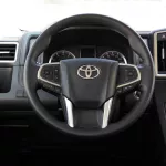 2023 Toyota Granvia 3.5 7ST Low - Silver inside Black - Thumbnail 11