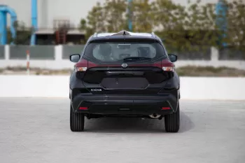 2024 Nissan Kicks 1.6 SV - Black inside Black