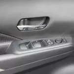 2024 Nissan Kicks 1.6 SV - Black inside Black - Thumbnail 11