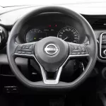 2024 Nissan Kicks 1.6 SV - Black inside Black - Thumbnail 13