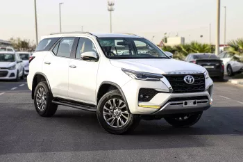 2023 Toyota Fortuner 4X4 2.8 18'I AL - Platinum White Pearl inside Chamois