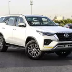 2023 Toyota Fortuner 4X4 2.8 18'I AL - Platinum White Pearl inside Chamois - Thumbnail 2
