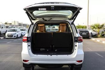 2023 Toyota Fortuner 4X4 2.8 18'I AL - Platinum White Pearl inside Chamois