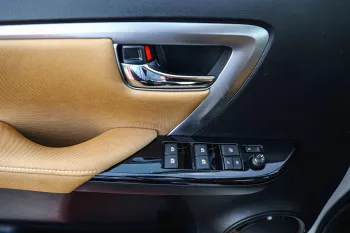 2023 Toyota Fortuner 4X4 2.8 18'I AL - Platinum White Pearl inside Chamois