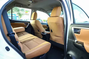 2023 Toyota Fortuner 4X4 2.8 18'I AL - Platinum White Pearl inside Chamois
