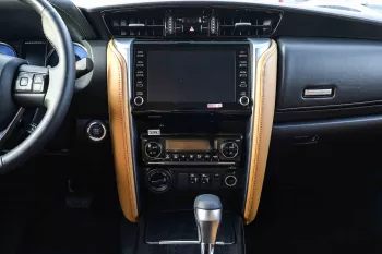 2023 Toyota Fortuner 4X4 2.8 18'I AL - Platinum White Pearl inside Chamois