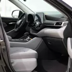 2023 Toyota Highlander 2.5 GLE - Attitude Black inside Medium Charcoal - Thumbnail 11