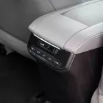 2023 Toyota Highlander 2.5 GLE - Attitude Black inside Medium Charcoal - Thumbnail 12