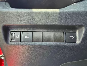 TOYOTA RAV4 XLE SUNROOF FULL OPTION V4 2.5L AWD MAROON 2019