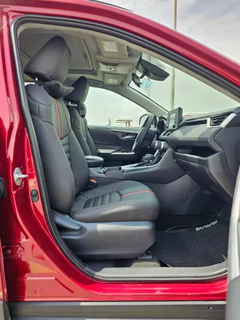 TOYOTA RAV4 XLE SUNROOF FULL OPTION V4 2.5L AWD MAROON 2019