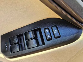 TOYOTA PRADO GXR 2.7L V4 4WD WHITE 2017 MODEL YEAR 